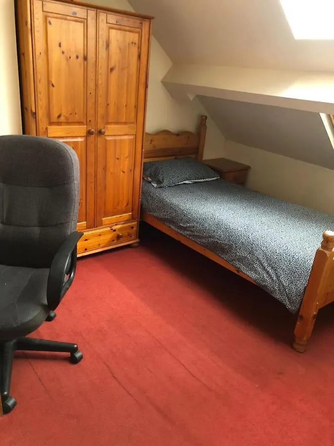 Holiday home 5/6 Bed House Barnsley Centre Villa United Kingdom